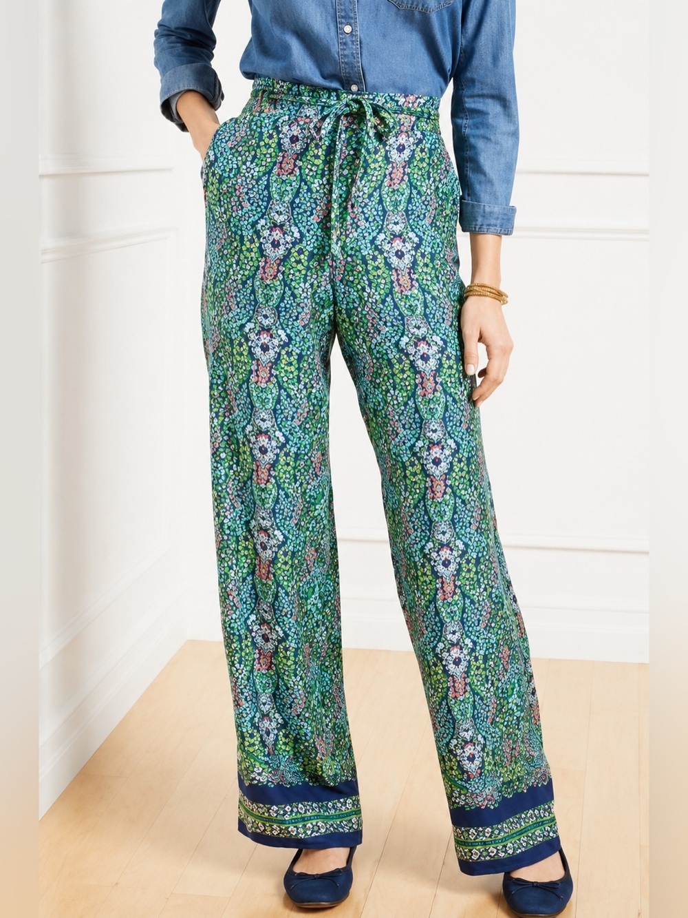 NWT Talbots Floral Wide Leg Pull-On Pants Medium Lenzing Ecovero Viscose